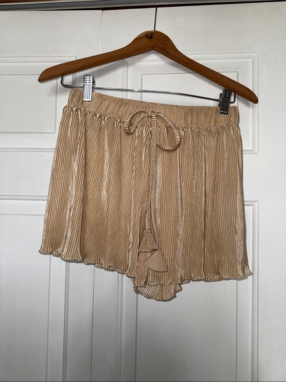 Champagne Pleated Lounge Shorts